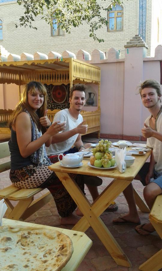 Guest House Orzu Хива Екстериор снимка